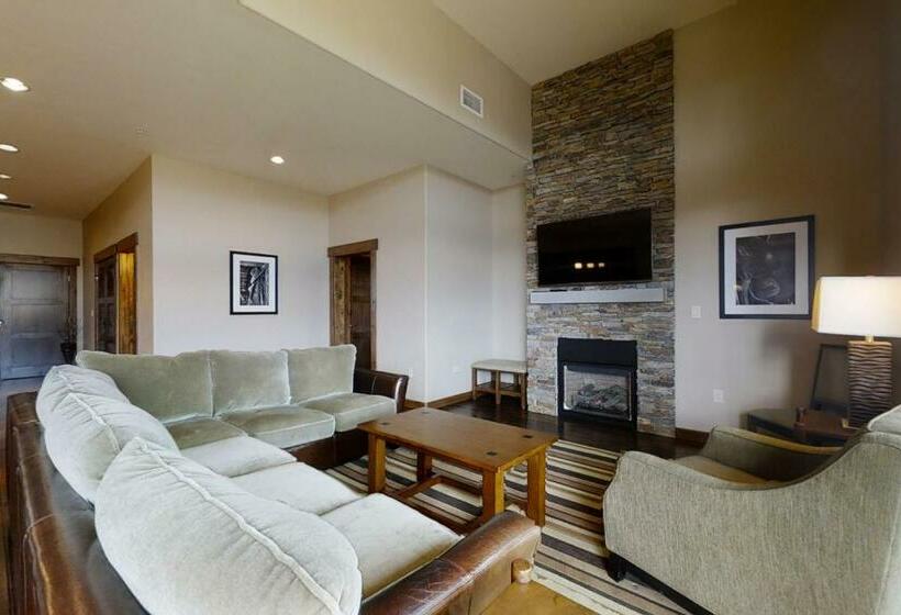 3ベッドルームアパートメント, Trailhead Lodge 4100