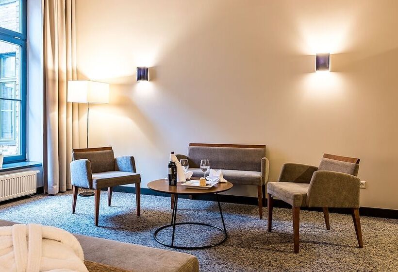 Полулюкс, Victoria Hotel Kaunas