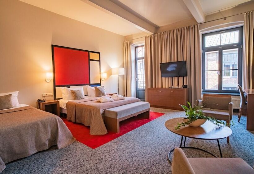 Полулюкс, Victoria Hotel Kaunas