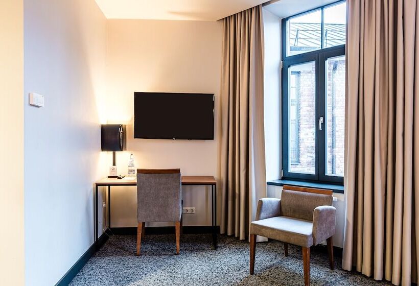 Номер Стандарт, Victoria Hotel Kaunas