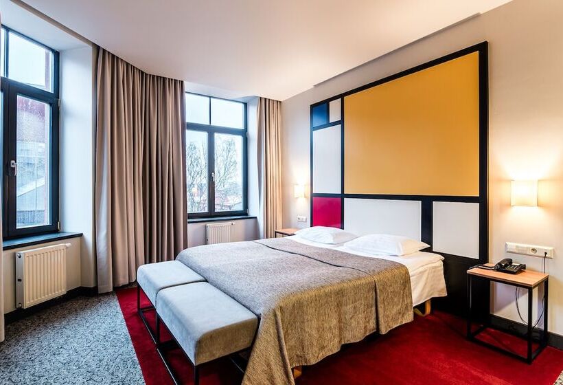 Номер Стандарт, Victoria Hotel Kaunas