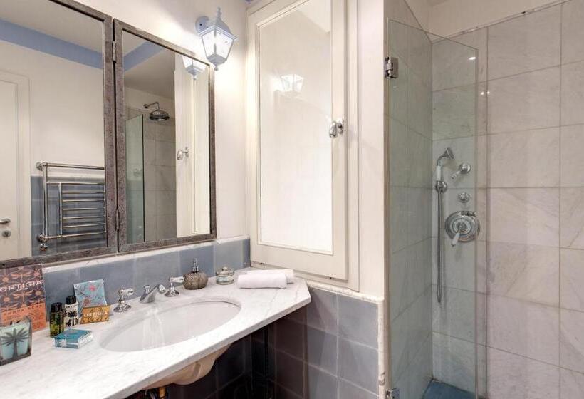 Camera Superiore, Villa Linneo