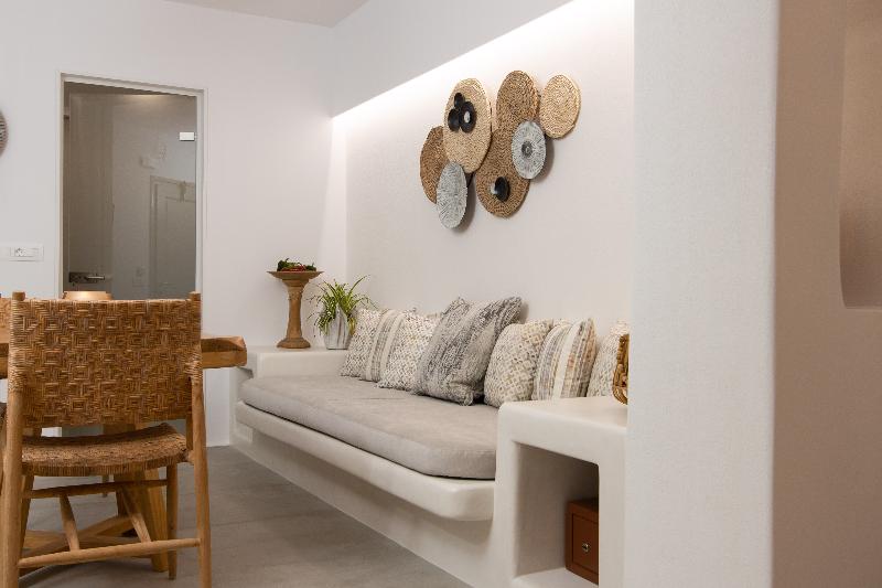 דירת חדר, Park Plaza Apart