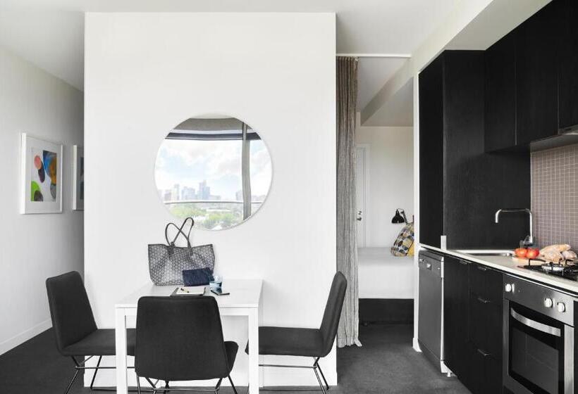 דירת חדר, Punthill South Yarra Grand