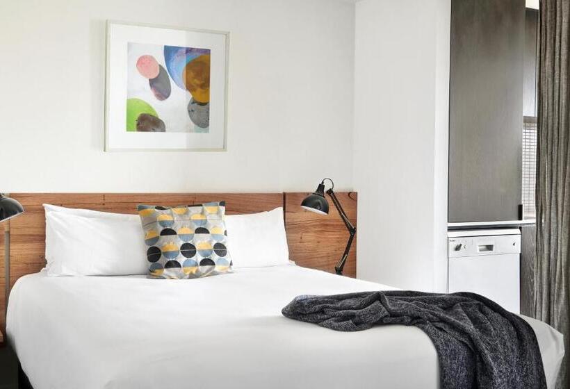 דירת חדר, Punthill South Yarra Grand