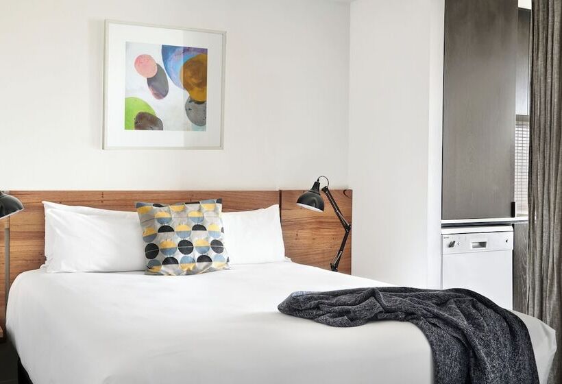 דירת חדר, Punthill South Yarra Grand