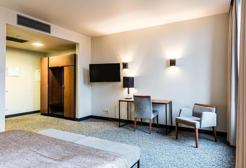 Номер Стандарт, Victoria Hotel Kaunas