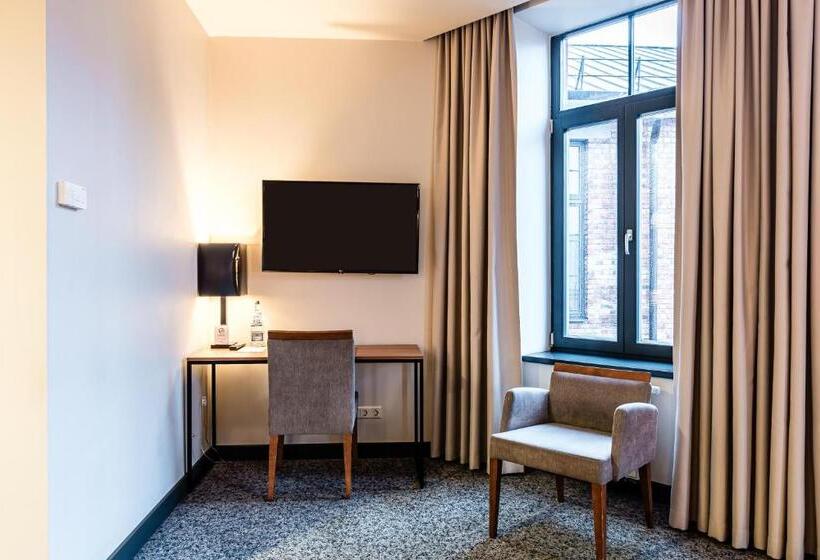 Номер Стандарт, Victoria Hotel Kaunas