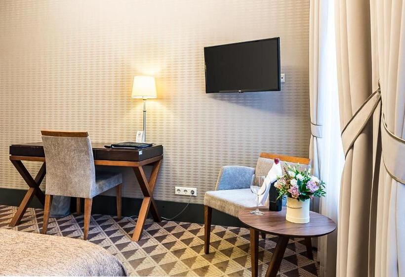Номер бизнес-класса, Victoria Hotel Kaunas
