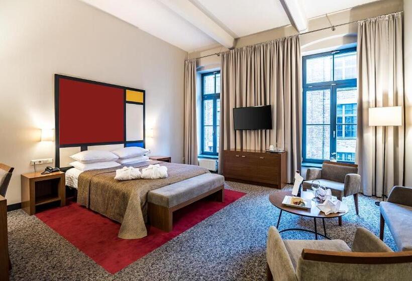 Полулюкс, Victoria Hotel Kaunas