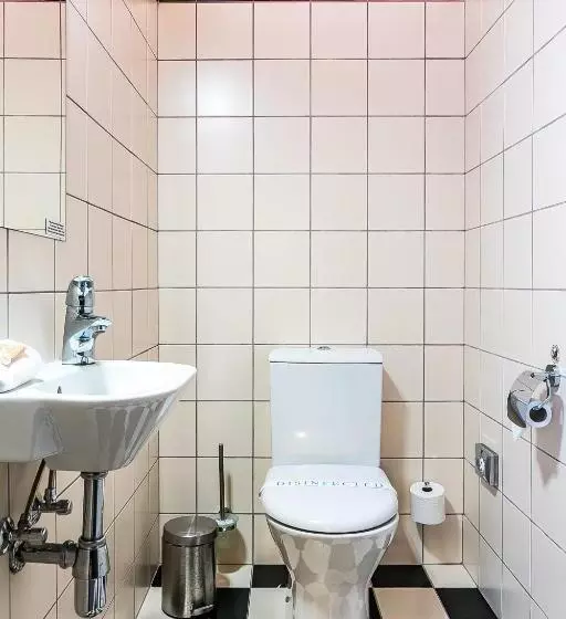 سوییت جونیور, Victoria Hotel Kaunas
