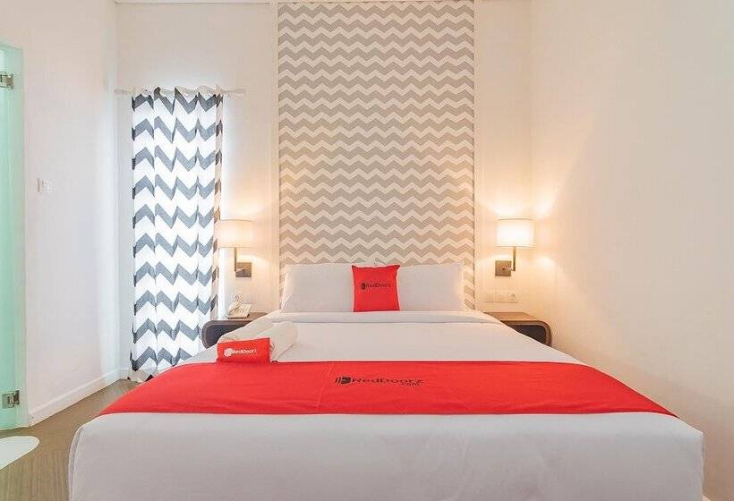 Deluxe Rum, Reddoorz Premium @ Hotel Hebat