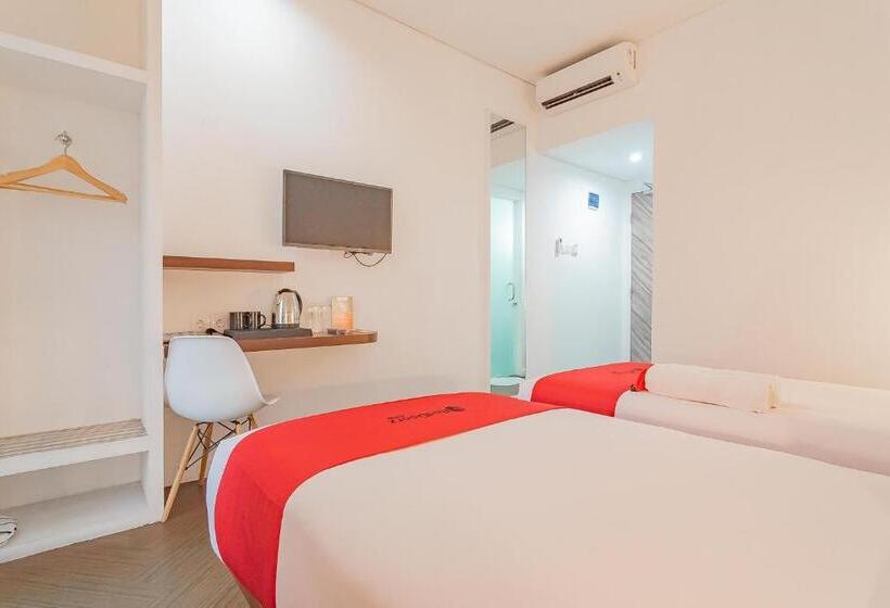 Svit, Reddoorz Premium @ Hotel Hebat