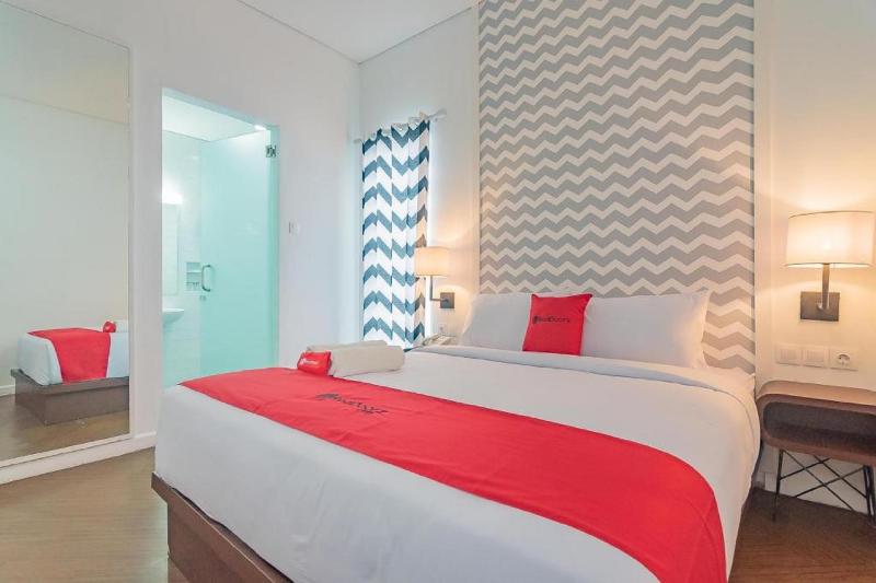 Standardrum, Reddoorz Premium @ Hotel Hebat