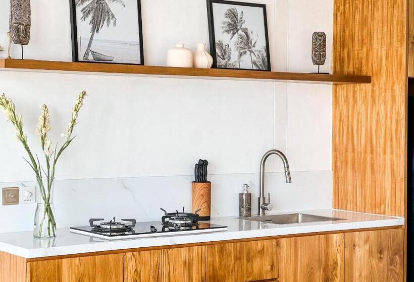 ‫فيلا غرفة نوم واحدة, The Korowai