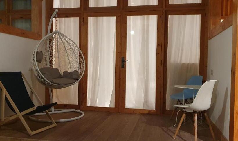 اتاق استاندارد با تراس, Origami Inn Himandhoo