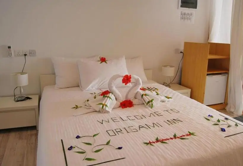 اتاق لوکس خانوادگی, Origami Inn Himandhoo