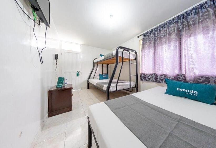 Economy Triple Room, Ayenda Danilo