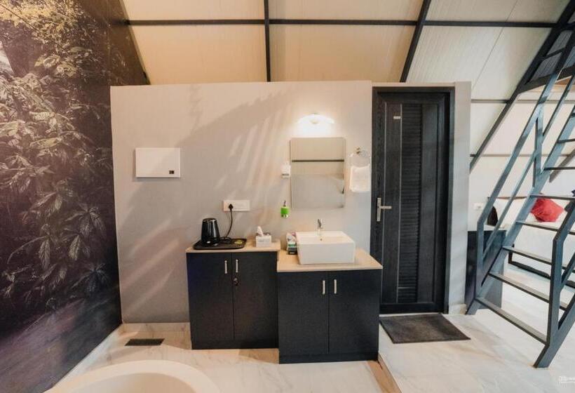 家庭套房, Holistic Stay Eco Resort & Ayurvedic Retreat