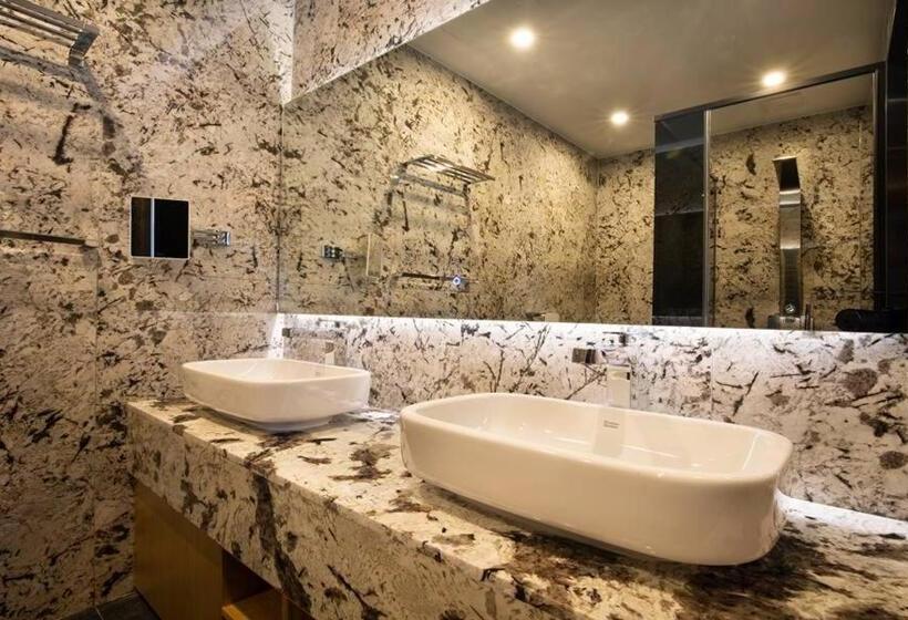 جناح ملكى, Jeonju Tourist Hotel Kkotsim