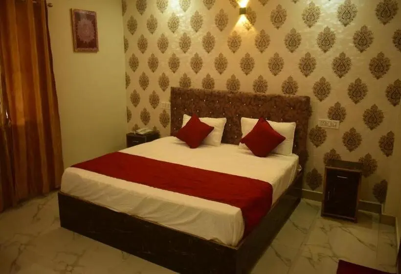 デラックスルーム, Baakhli Guest House And Restaurant