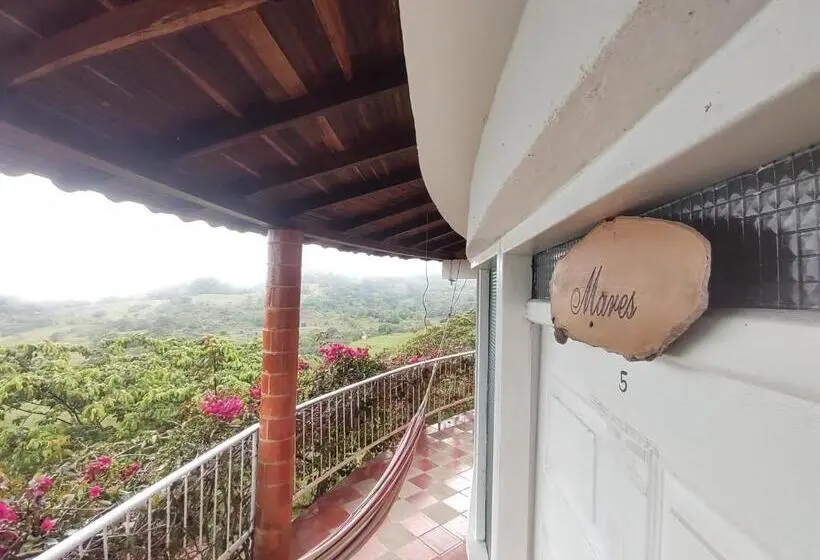 スタンダードトリプルルーム, Casa Redonda