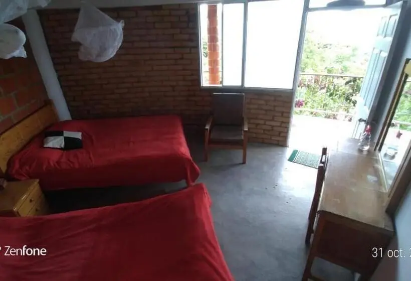 スタンダードトリプルルーム, Casa Redonda
