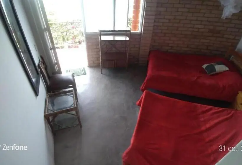 スタンダードトリプルルーム, Casa Redonda