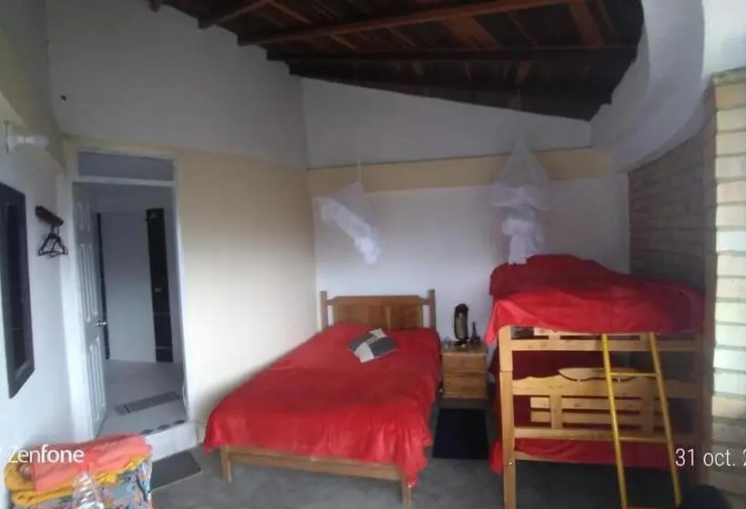 スタンダード４人部屋, Casa Redonda