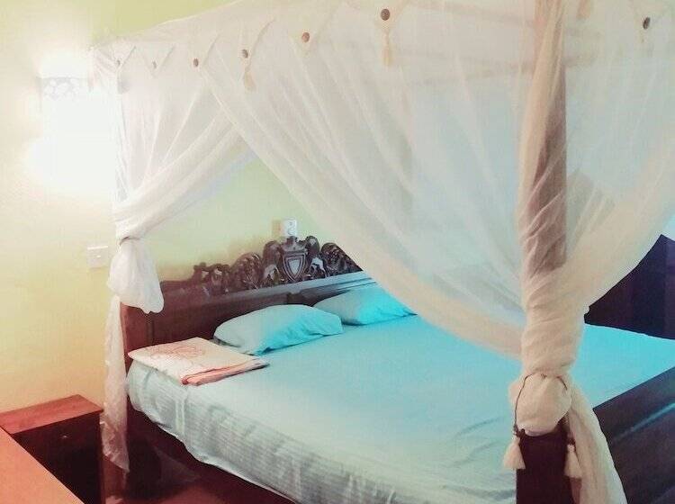 غرفة قياسية بالطابق الأرضى, Comfort Guest House