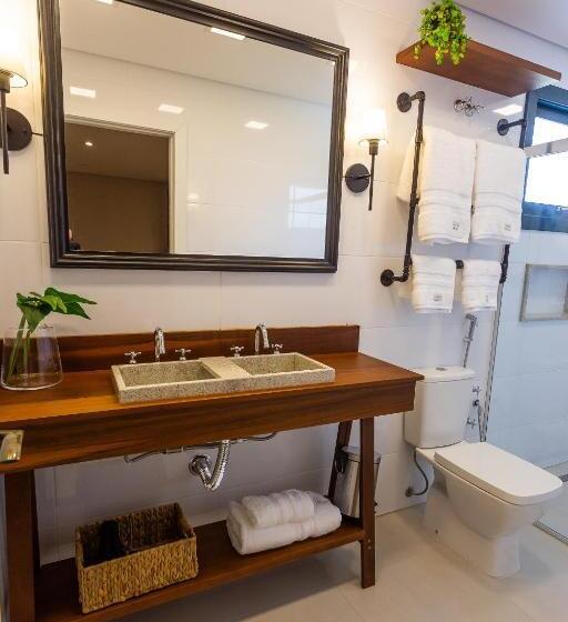 Люкс с гидромассажем, Umani Pousada