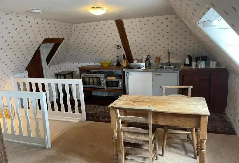 キングサイズベッドのスイートルーム, Little Park Farm Queen Anne Farmhouse & Apartments