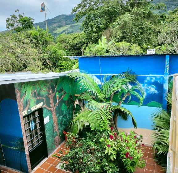 בקתת חדר, Yamboró