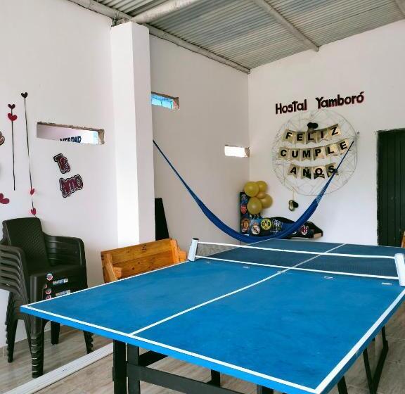 בקתת חדר, Yamboró