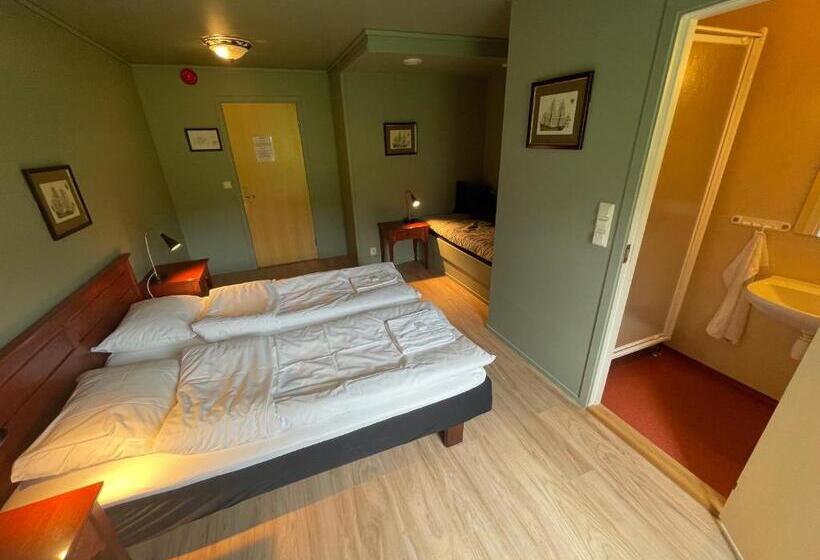 חדר סטנדרט לשלושה, Gjøa Motell