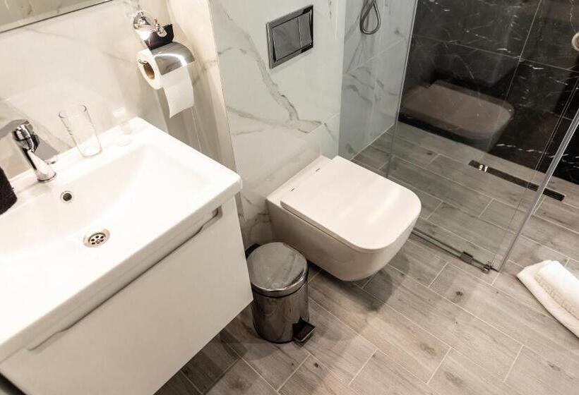 آپارتمان 1 خوابه همکف, любокрай готельно відпочинковий комплекс