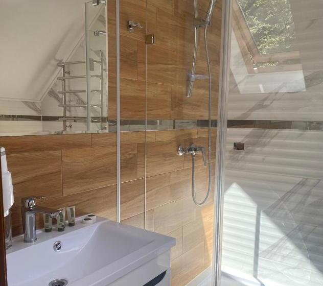 سوییت اجرایی, любокрай готельно відпочинковий комплекс