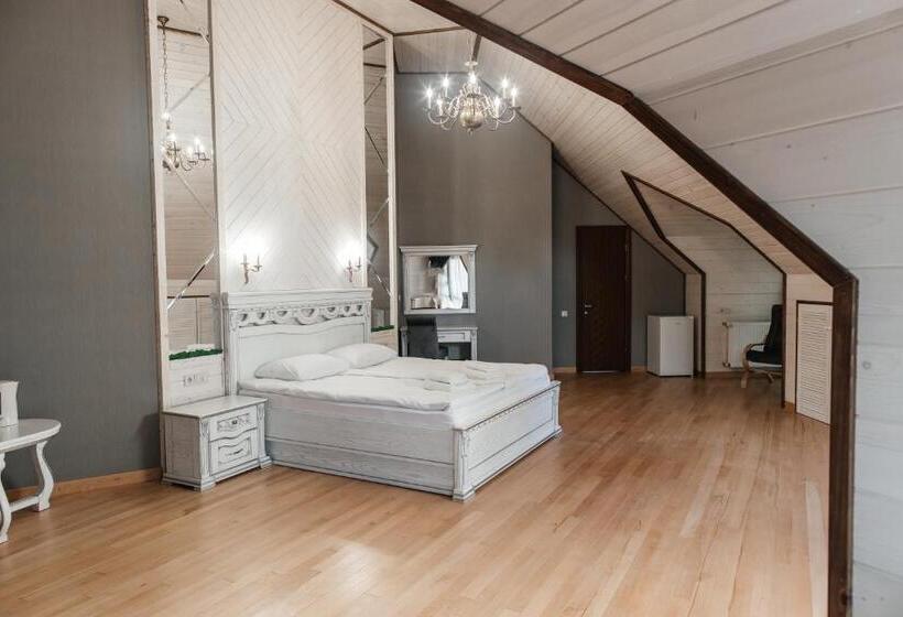 سوییت اجرایی, любокрай готельно відпочинковий комплекс