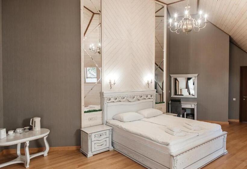 سوییت اجرایی, любокрай готельно відпочинковий комплекс