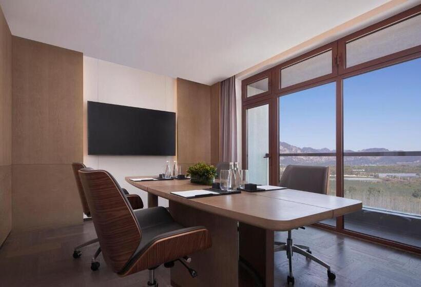 سوییت لوکس, Beijing Marriott Hotel Yanqing