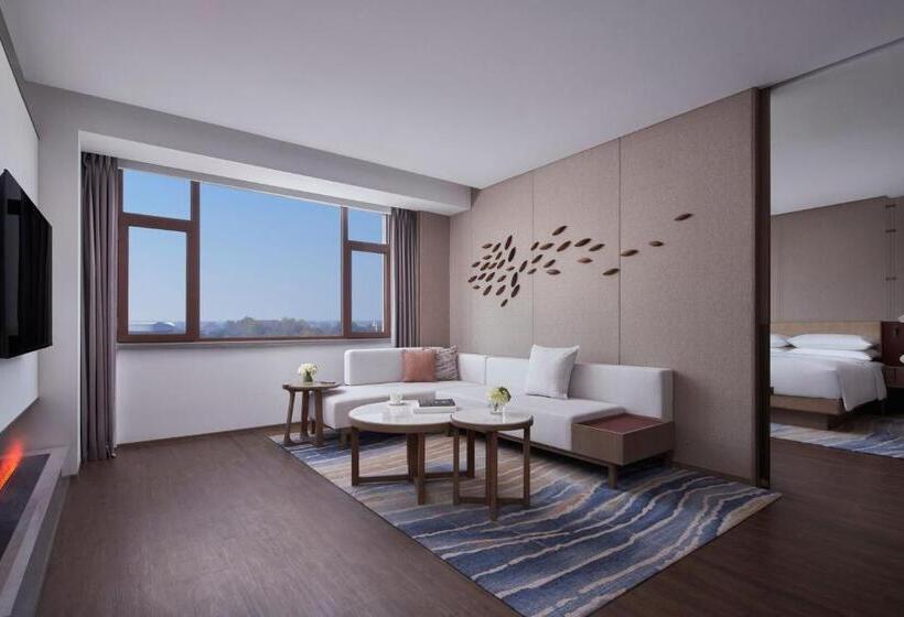 سوییت لوکس, Beijing Marriott Hotel Yanqing