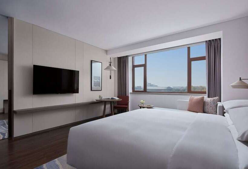 سوییت لوکس, Beijing Marriott Hotel Yanqing