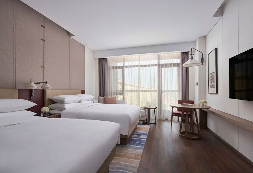 Premium room w/ mountain view, Beijing Marriott Hotel Yanqing
