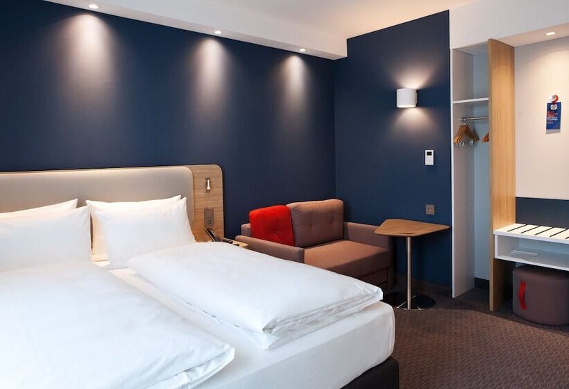 غرفة قياسية سرير مزدوج, Holiday Inn Express Recklinghausen