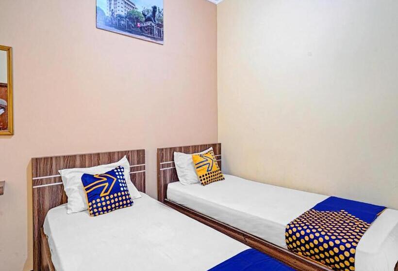 기본룸, Spot On 90622  Galaksi