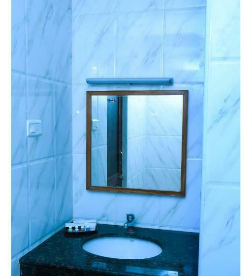 デラックスルーム, Sr Tiruchendur