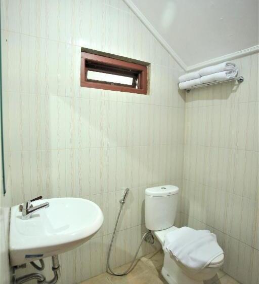 バルコニー付きデラックスルーム, Kasuari Exotic Resort Magelang