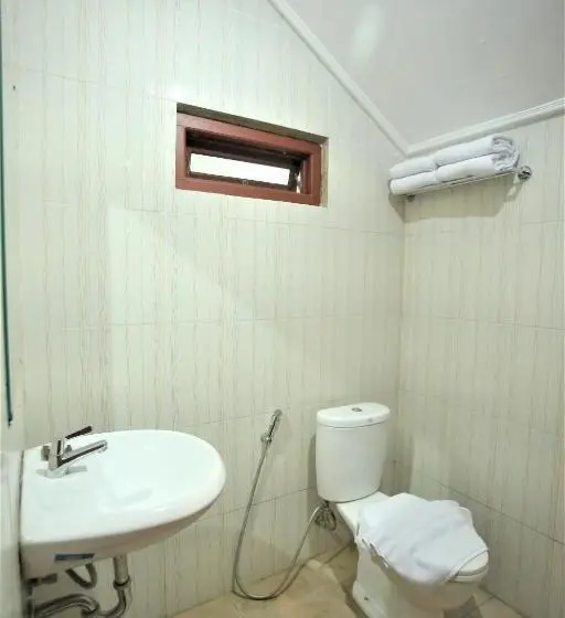 バルコニー付きデラックスルーム, Kasuari Exotic Resort Magelang