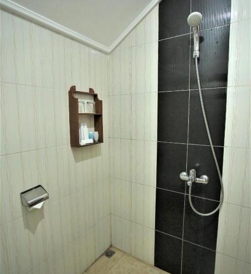 バルコニー付きデラックスルーム, Kasuari Exotic Resort Magelang