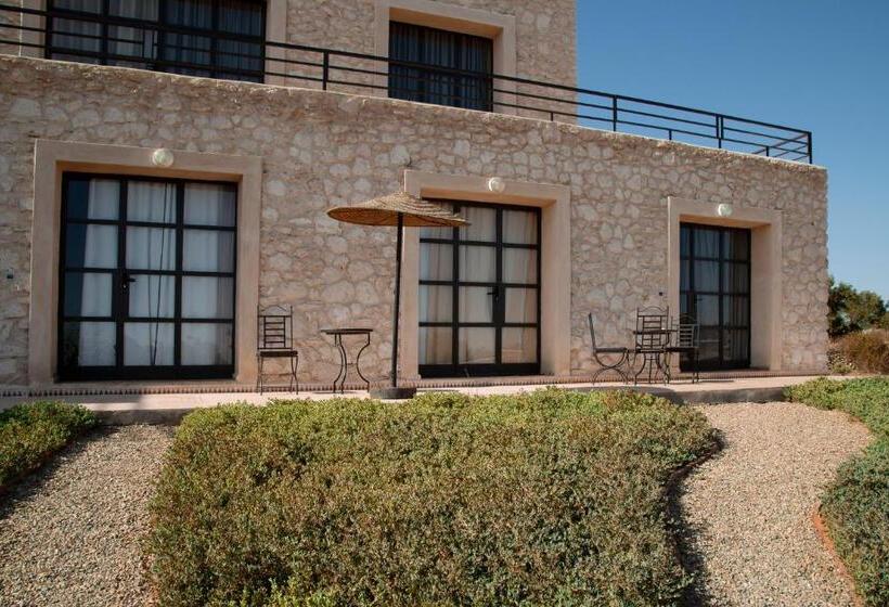 Номер Стандарт, Tassourt Lodge
